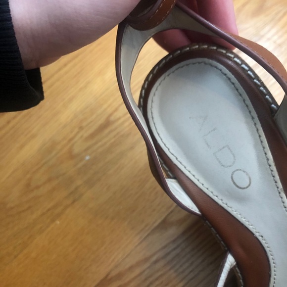 Aldo Wedge Heels - Picture 3 of 8